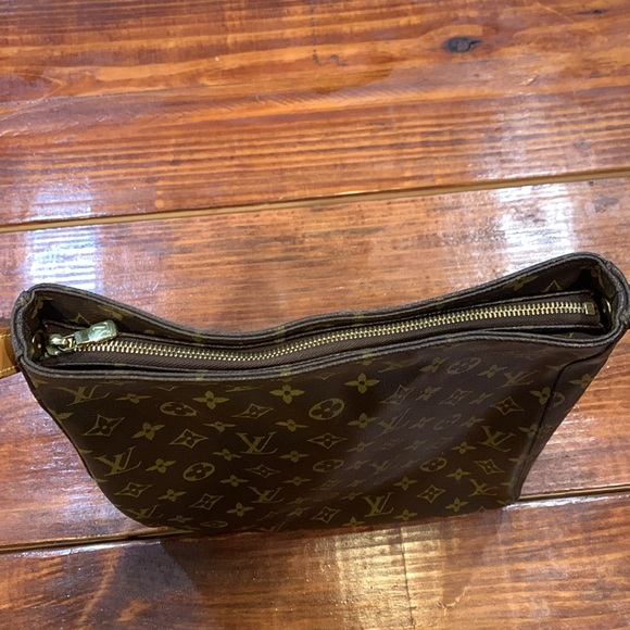 Authentic LOUIS VUITTON Monogram Looping GM Shoulder Bag France - Picture 11 of 17